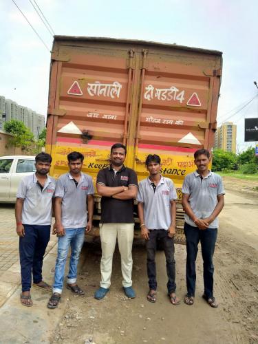 Experienced & Trained Team of Delegate Movers And Packers